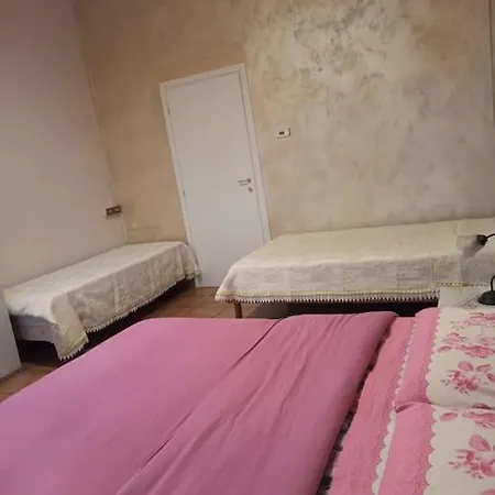 Apartment Sul Naviglio, Alle Porte Di Milano